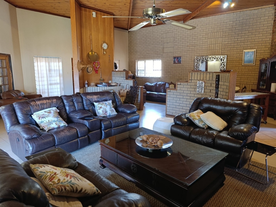 5 Bedroom Property for Sale in Spitskop SH Free State
